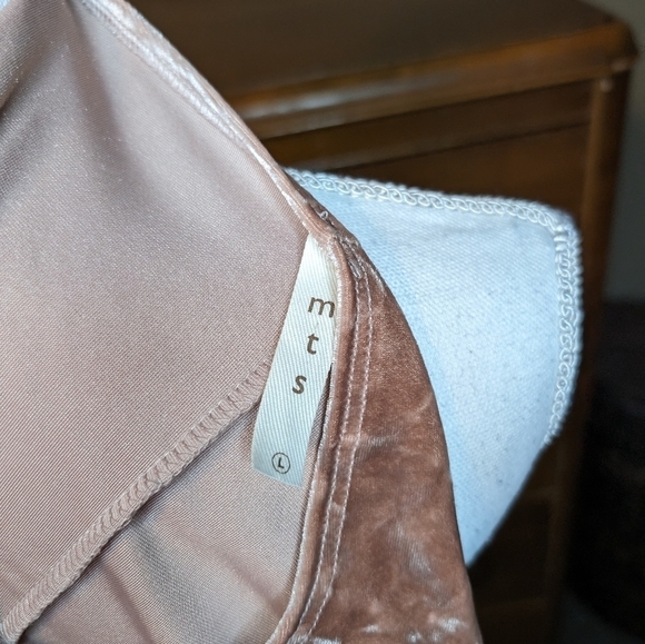 CRUSHED Velvet Cold Shoulder Mini DRESS - Picture 7 of 10